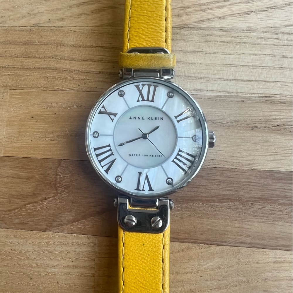 Anne klein ladies mother of pearl yellow leather dress watch NEW BATTERY